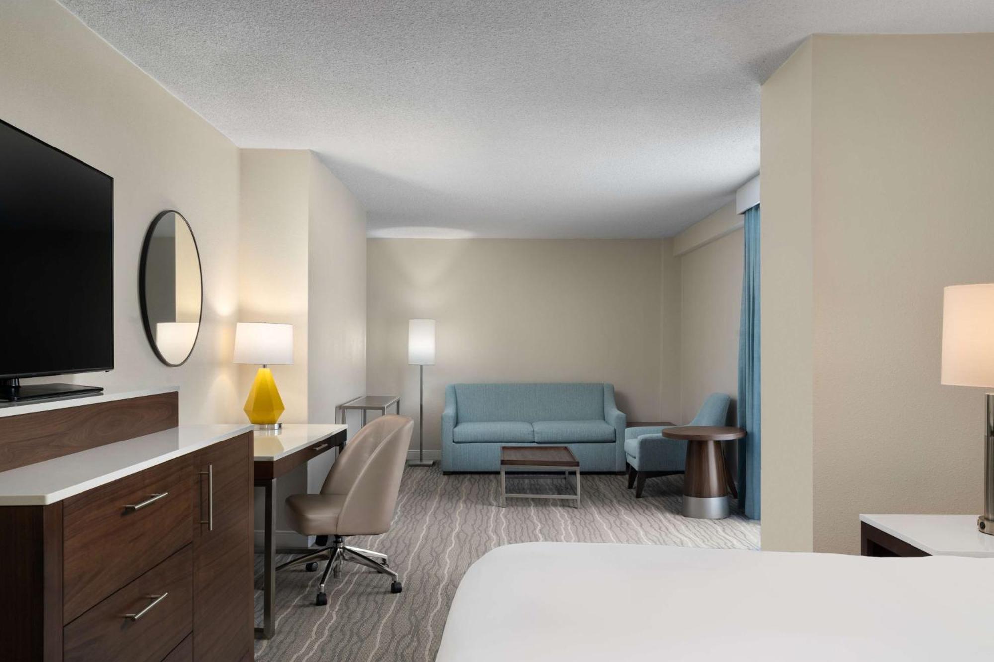 Doubletree By Hilton Norfolk Airport Hotel Exterior foto