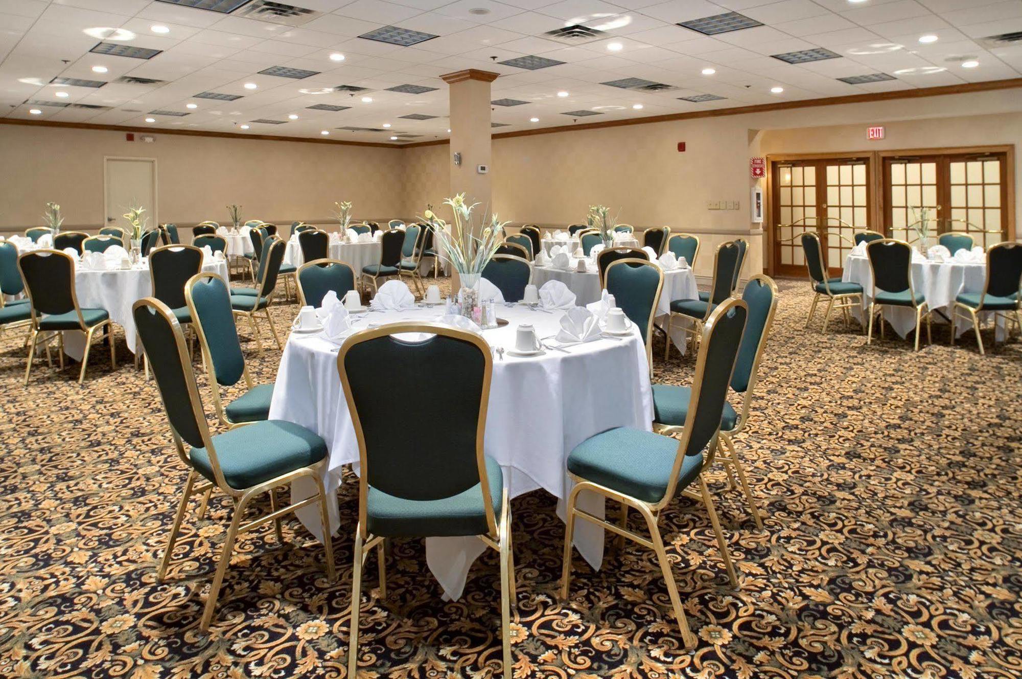 Doubletree By Hilton Norfolk Airport Hotel Restaurante foto